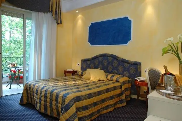 Comfort Tek Büyük Yataklı Oda
