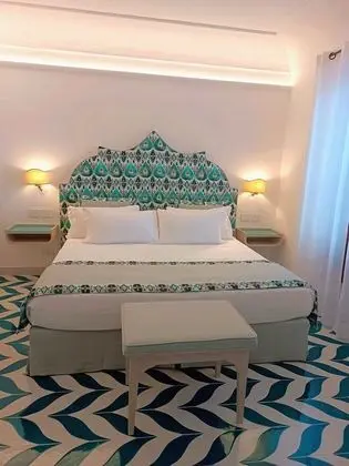 Oda, 1 En Büyük (King) Boy Yatak, Sıcak Su Küveti, Deniz Manzaralı (Balcony)