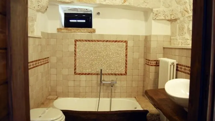 Basic Üç Kişilik Oda, Küçük Mutfak (Trullo )