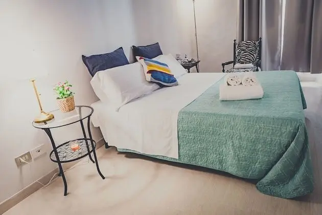Basic Tek Büyük veya İki Ayrı Yataklı Oda, Ortak Banyo