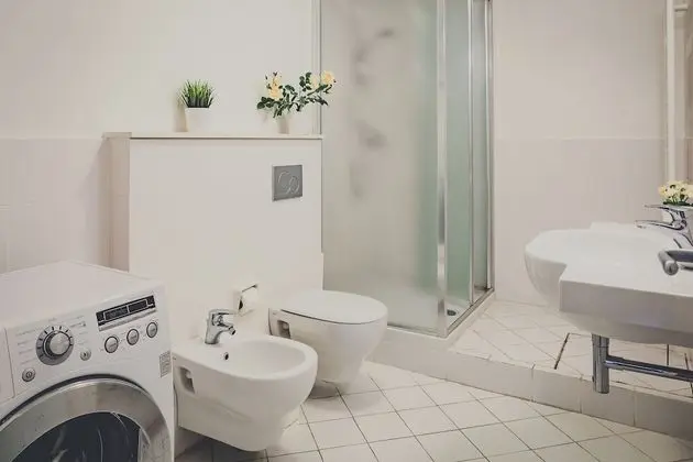 Basic Tek Büyük Yataklı Oda, Özel Banyo (not in room)