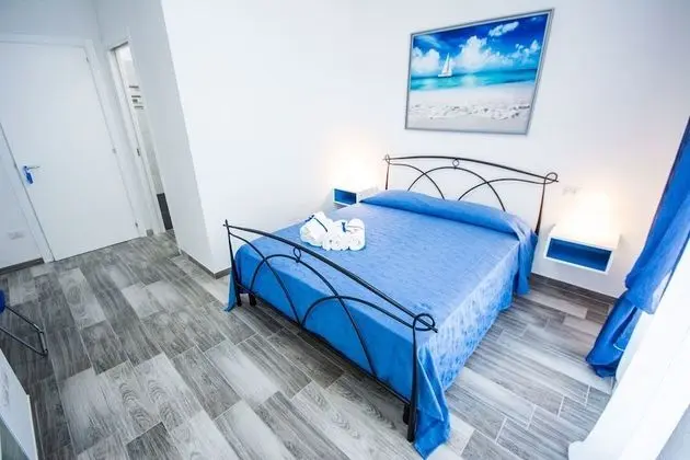 Tek Büyük Yataklı Oda (Blu)