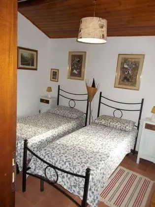 İki Ayrı Yataklı Oda, 2 Tek Kişilik Yatak, Ortak Banyo