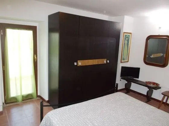 Tek Büyük Yataklı Oda, Bahçe Manzaralı