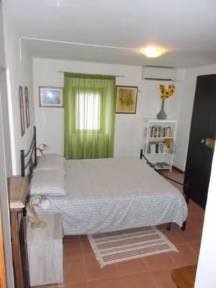 Tek Büyük Yataklı Oda, Bahçe Manzaralı