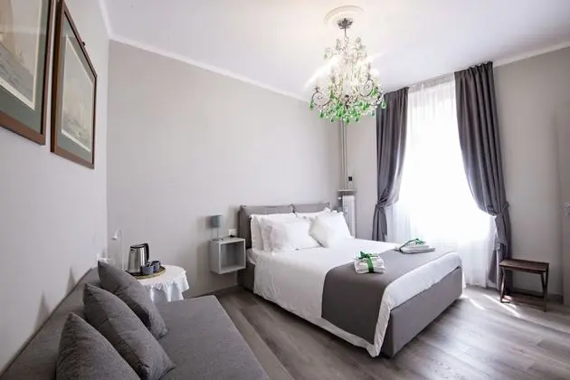 Tek Büyük Yataklı Oda (Cesarea)