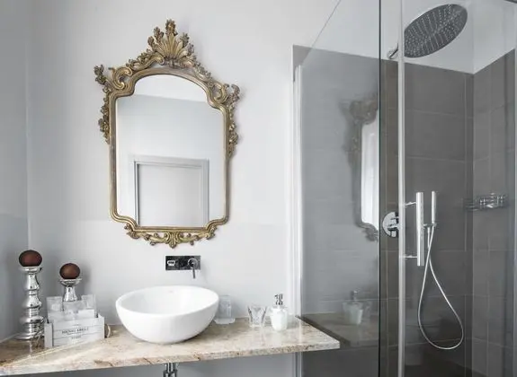 Tek Büyük Yataklı Oda (Cesarea)