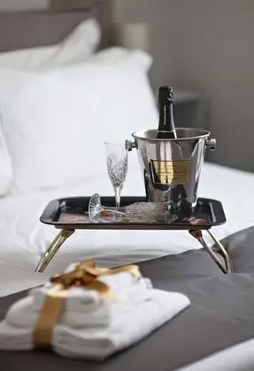 Tek Büyük Yataklı Oda (Trebisonda)