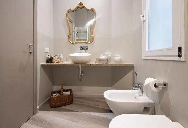 Tek Büyük Yataklı Oda (Trebisonda)