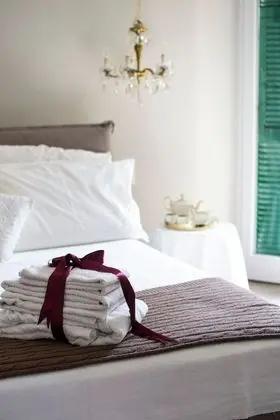 Üç Kişilik Oda (Galata)