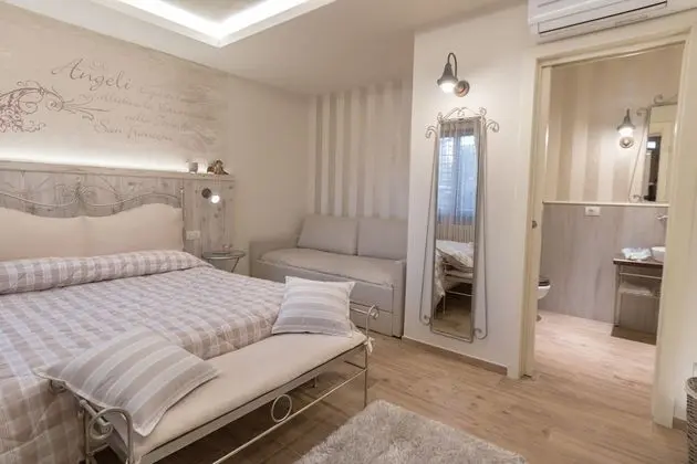 Family Dört Kişilik Oda, Birden Çok Yatak, Özel Banyo, Bahçe Manzaralı (Rita)