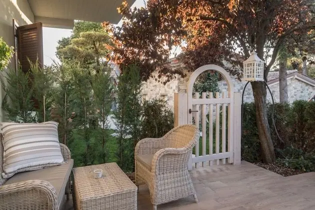 Family Dört Kişilik Oda, Birden Çok Yatak, Özel Banyo, Bahçe Manzaralı (Rita)