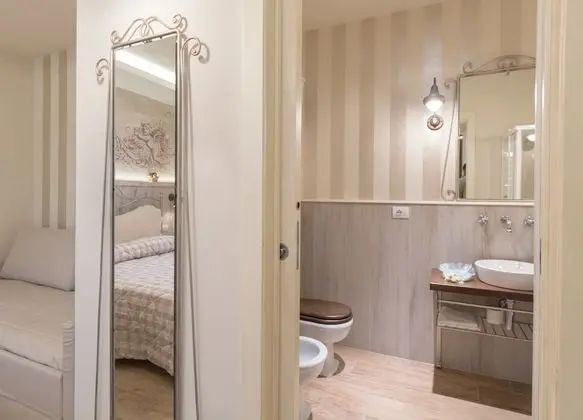 Family Dört Kişilik Oda, Birden Çok Yatak, Özel Banyo, Bahçe Manzaralı (Rita)