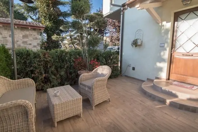 Family Dört Kişilik Oda, Birden Çok Yatak, Özel Banyo, Havuz Manzaralı (Angela)