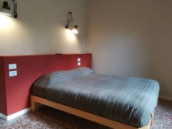 Basic Tek Büyük Yataklı Oda