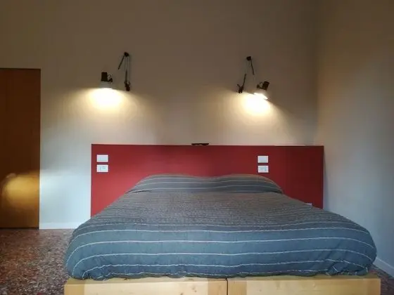 Basic Tek Büyük Yataklı Oda