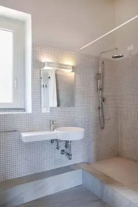 Üç Kişilik Oda, Balkon, Deniz Manzaralı