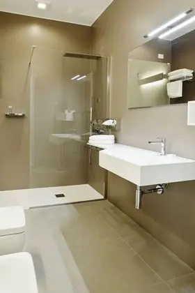 Deluxe Tek Büyük Yataklı Oda, Deniz Manzaralı