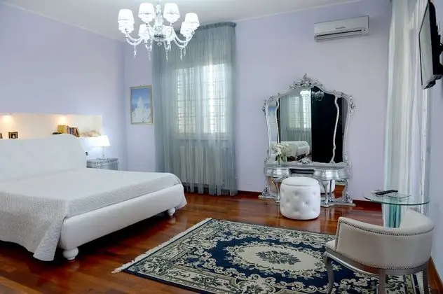 Deluxe Süit, 1 En Büyük (King) Boy Yatak, Banyolu/Duşlu, Havuz Manzaralı