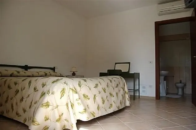 Tek Büyük Yataklı Oda, Bahçe Manzaralı