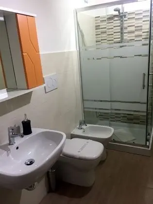 Superior Tek Büyük Yataklı Oda, 1 Büyük (Queen) Boy Yatak, Bahçe Manzaralı, Bahçeli