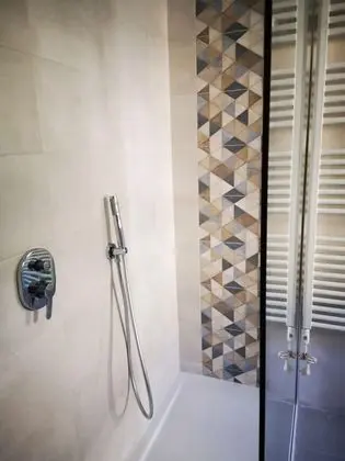 Family Oda, 1 Büyük (Queen) Boy Yatak, Özel Banyo, Bahçe Manzaralı (Maestra)