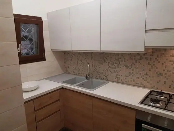 Tek Büyük veya İki Ayrı Yataklı Oda, Ortak Banyo