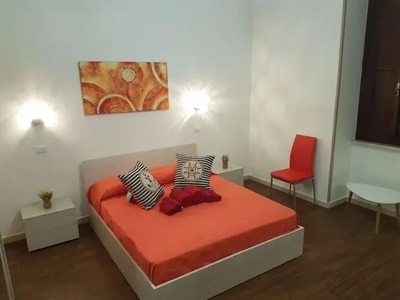 Tek Büyük Yataklı Oda, Ortak Banyo