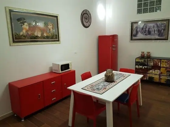 Tek Büyük Yataklı Oda, Ortak Banyo