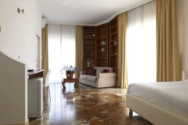 Süit, Balkon