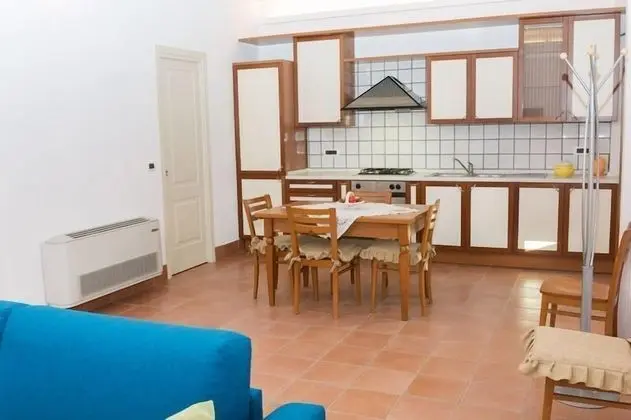 Apart Daire, 2 Yatak Odası, Mutfak