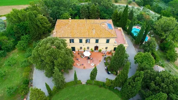 Villa, Sigara İçilebilir