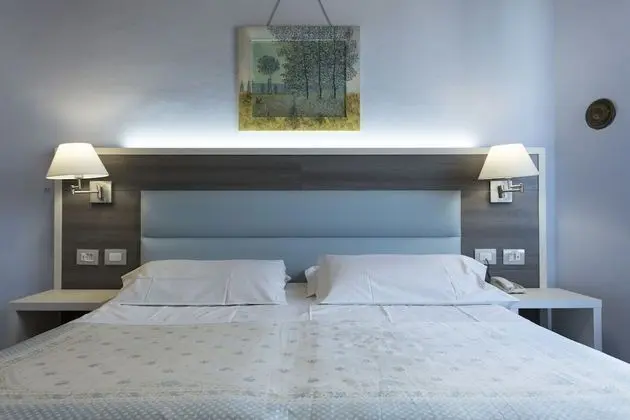 City Tek Büyük veya İki Ayrı Yataklı Oda