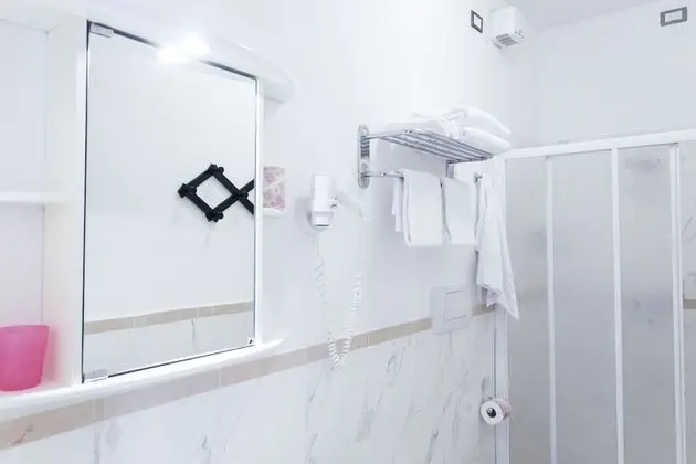 Standard Tek Büyük veya İki Ayrı Yataklı Oda