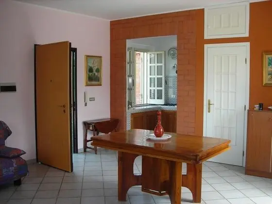 Ev, 1 Yatak Odası, Sigara İçilebilir, Buzdolabı