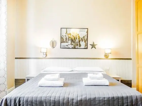 Comfort Oda, Birden Çok Yatak Odası, Özel Banyo, Avlu Manzaralı