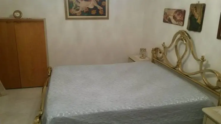 Tek Büyük Yataklı Oda