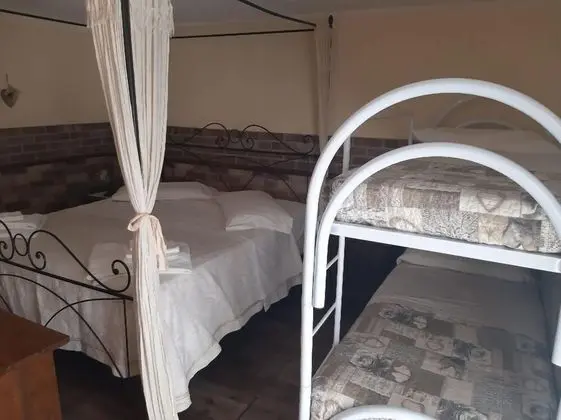 Dört Kişilik Oda