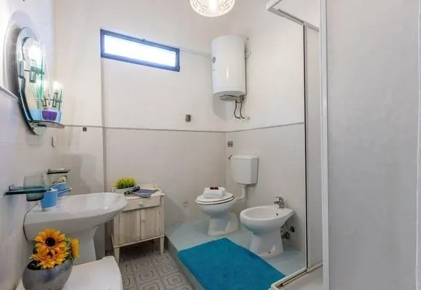 Family Ev, Birden Çok Yatak, 2 Banyolu, Bahçeli (Il Gladiolo - Focette 100mt from sea)