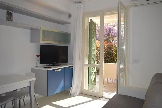 Family Apart Daire, 1 Çift Kişilik Yatak, Bahçeli (Il Glicine 1)