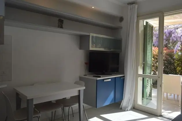 Family Apart Daire, 1 Çift Kişilik Yatak, Bahçeli (Il Glicine 1)