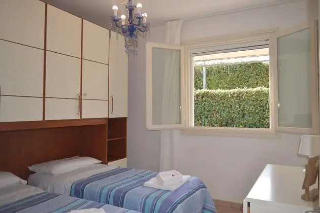 Family Apart Daire, 1 Çift Kişilik Yatak, Bahçeli (Il Glicine 4)