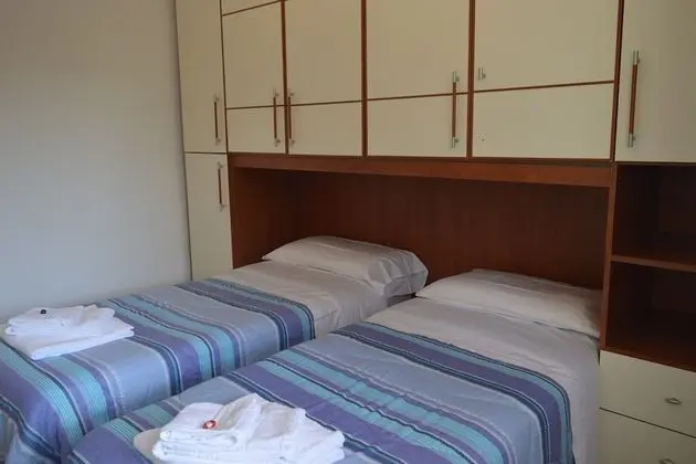 Family Apart Daire, 1 Çift Kişilik Yatak, Bahçeli (Il Glicine 4)