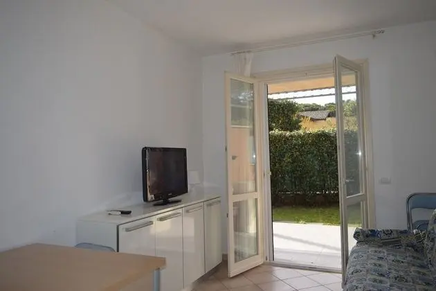 Family Apart Daire, 1 Çift Kişilik Yatak, Bahçeli (Il Glicine 4)