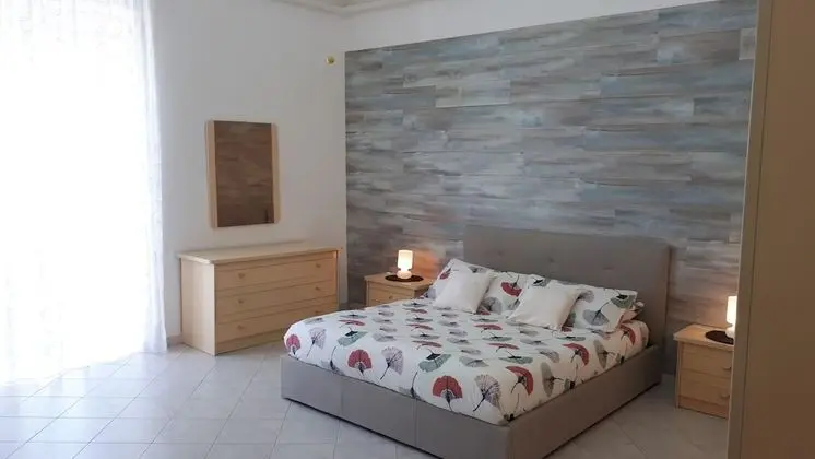 Dört Kişilik Oda, Deniz Manzaralı