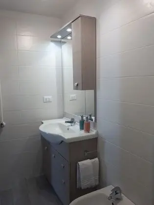 Dört Kişilik Oda, Deniz Manzaralı