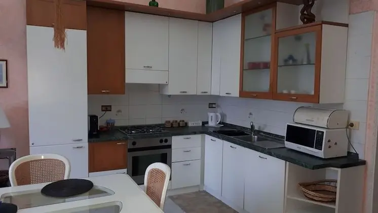 Dört Kişilik Oda, Deniz Manzaralı