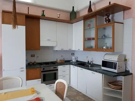Dört Kişilik Oda, Deniz Manzaralı