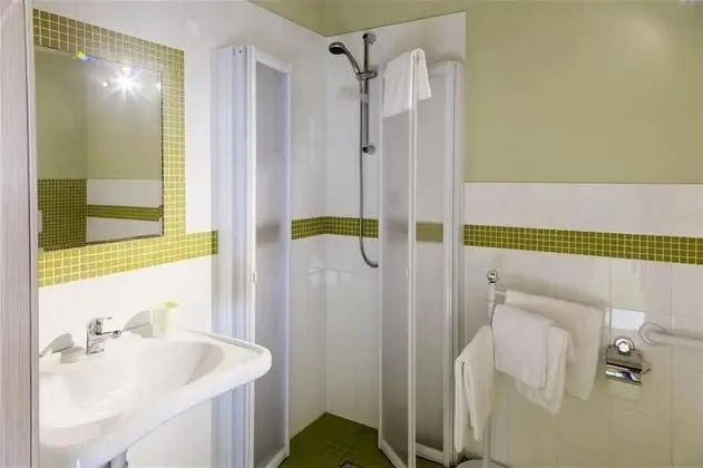 Tek Büyük Yataklı Oda, Teras