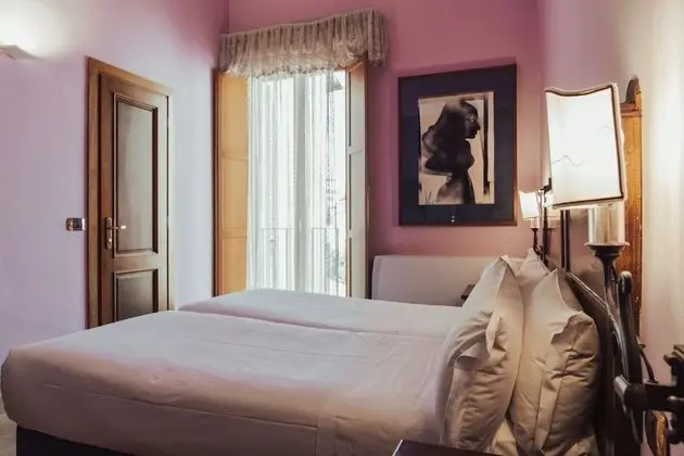 Executive Tek Büyük veya İki Ayrı Yataklı Oda